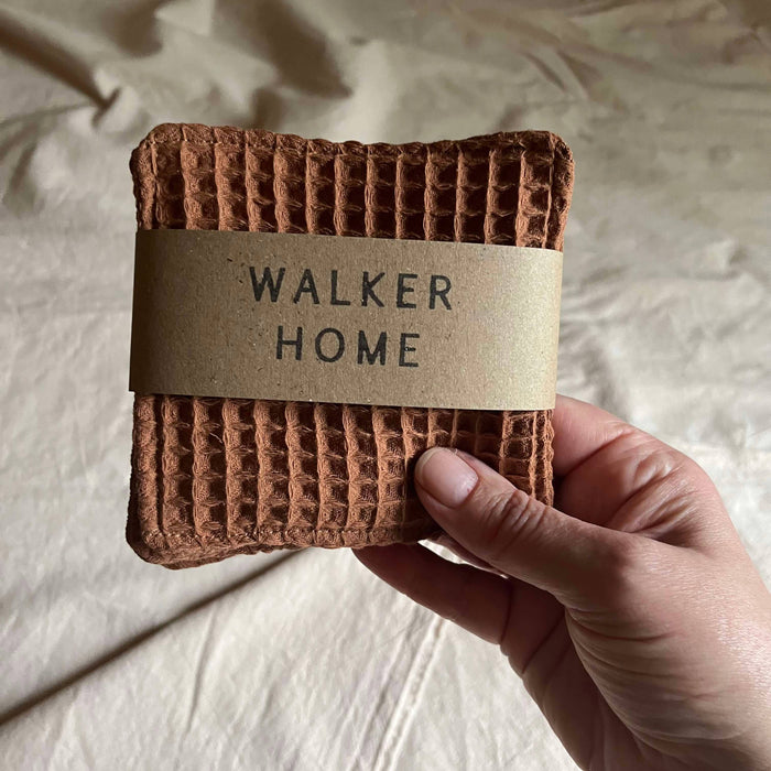 Reusable waffle cotton make up pads in Oatmeal