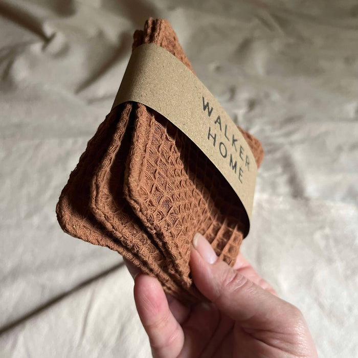 Reusable waffle cotton make up pads in Oatmeal