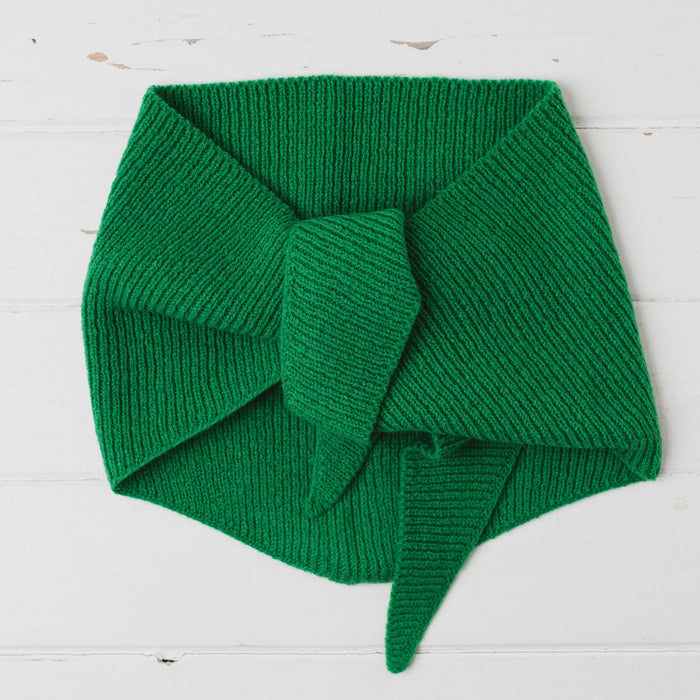 Lambswool neckerchief - billiard green