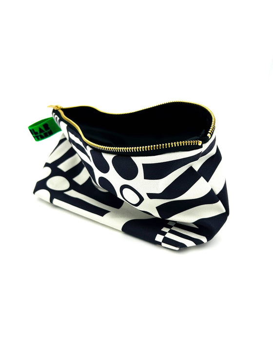 Organic Cotton Washbag: Mono