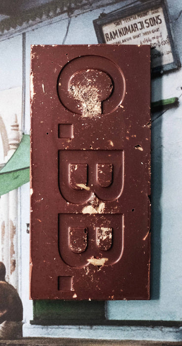 LUXURY CHOCOLATE - CARDAMOM