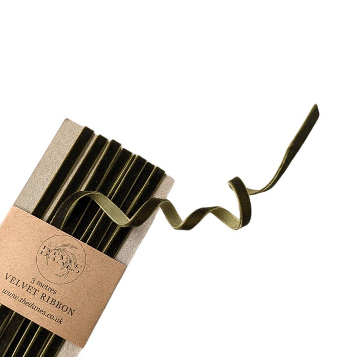 Velvet Ribbon - 6mm x 3M: Forest Green