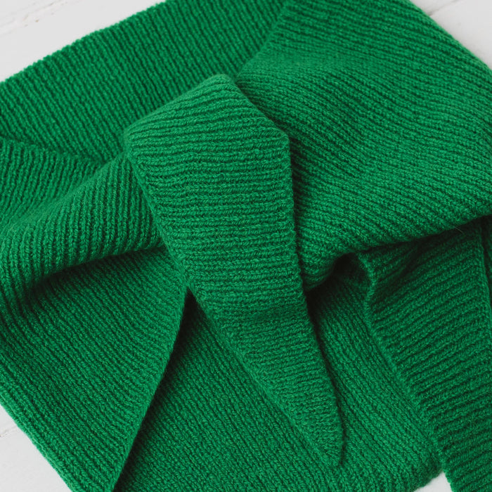Lambswool neckerchief - billiard green