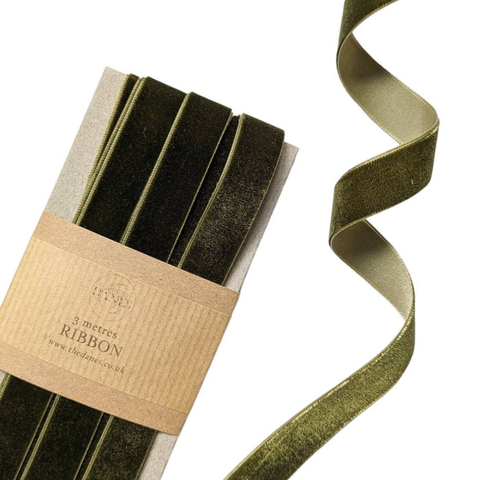 Velvet Ribbon - 16mm x 3M: Forest Green