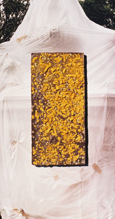 LUXURY CHOCOLATE - PUFFED QUINOA, COCONUT & TURMERIC