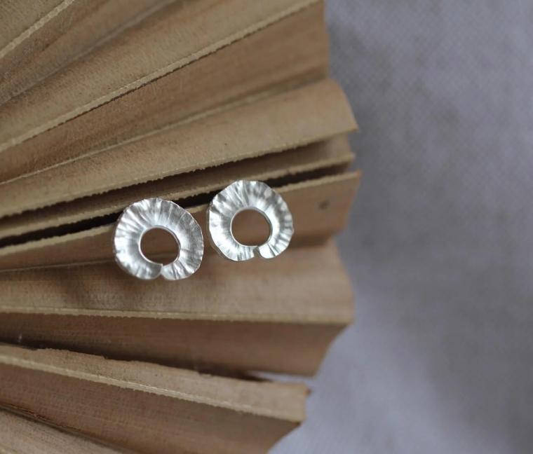 Foldformed Round Silver Studs
