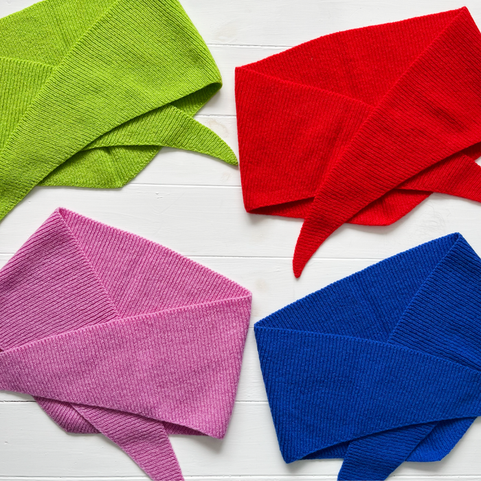Lambswool neckerchief - Red