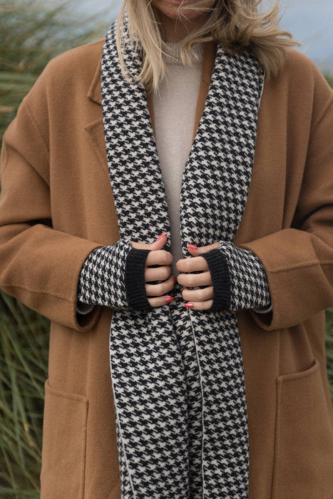 Charcoal Houndstooth Wristwarmers