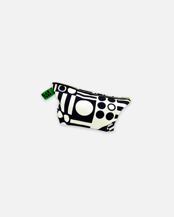 Organic Cotton Washbag: Mono