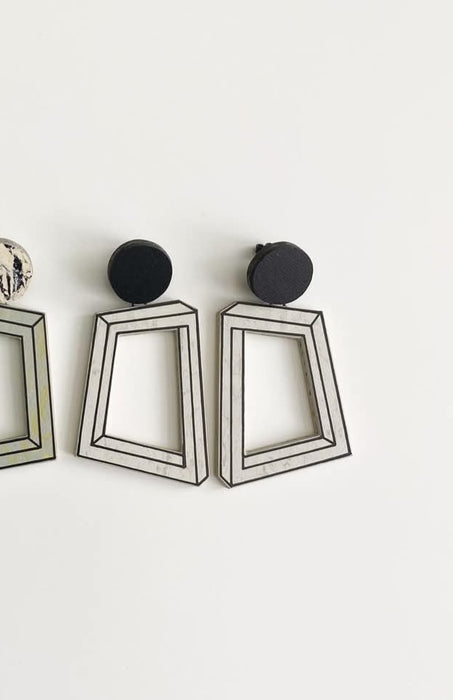 Impossible Loopy Earrings - Mono