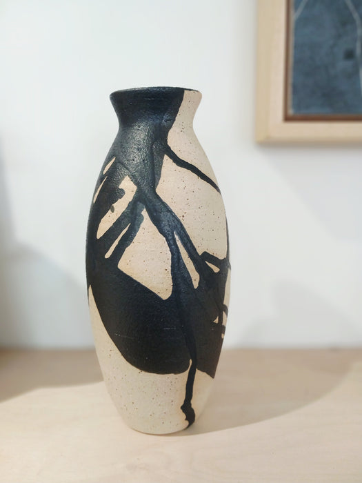 Statement Vase Black Wave